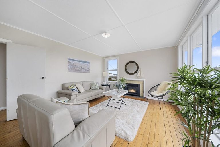 Photo of property in 30 Matatiro Street, Titahi Bay, Porirua, 5022