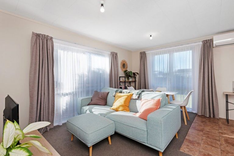 Photo of property in 48 Norfolk Crescent, Otaki Beach, Otaki, 5512