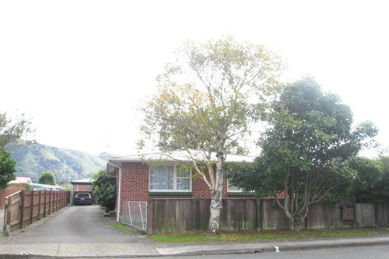 Photo of property in 1/115 Clouston Park Road, Clouston Park, Upper Hutt, 5018