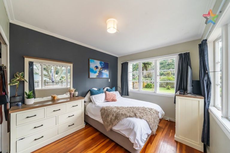 Photo of property in 24 Golf Road, Manor Park, Lower Hutt, 5019