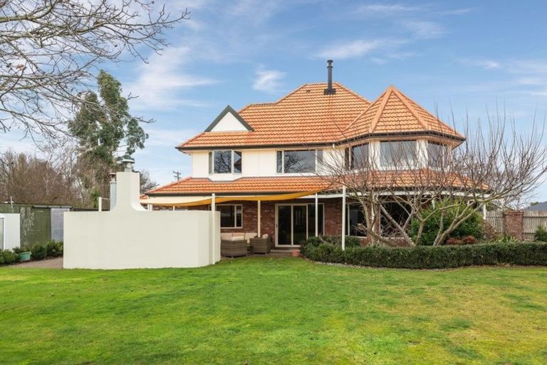 Photo of property in 19 Littles Lane, Woodend, 7610