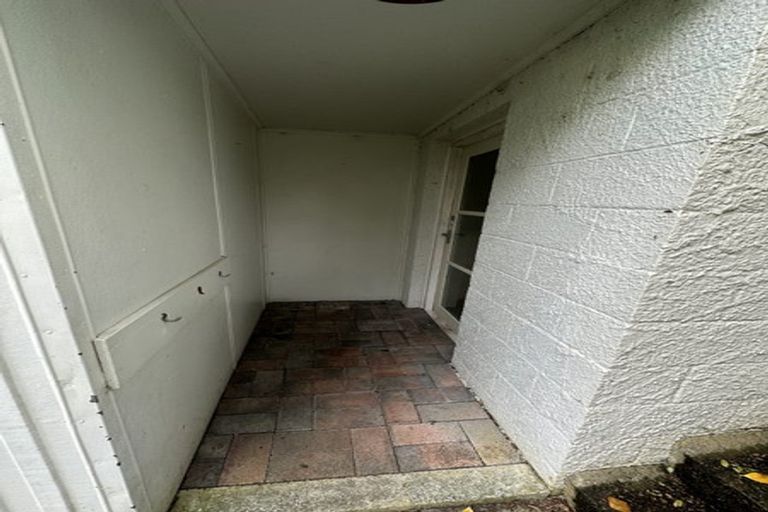 Photo of property in 27 Mahara Avenue, Birkenhead, Auckland, 0626