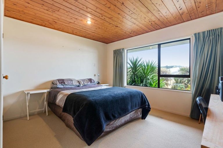 Photo of property in 105 Bruce Wallace Place, Whangamata, 3620