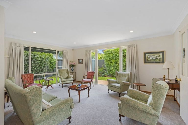 Photo of property in 5 Gleneagles Terrace, Ilam, Christchurch, 8053