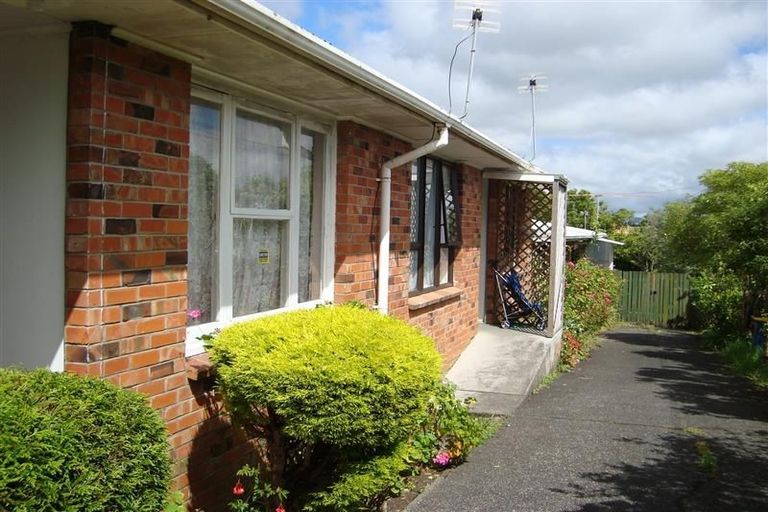 Photo of property in 2/65 Astley Avenue, New Lynn, Auckland, 0600
