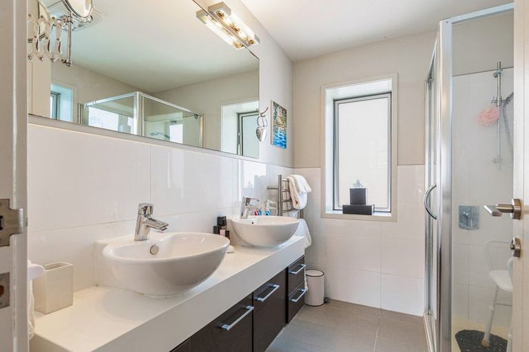 Photo of property in 58 Parkside Drive, Orewa, 0931