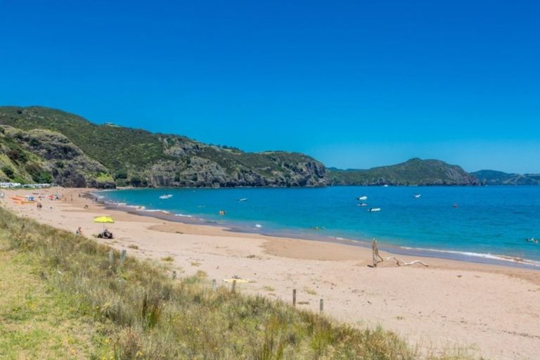 Photo of property in 54 Tauranga Bay Beach Road, Kaeo, 0478