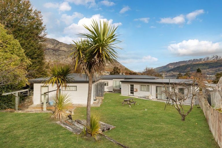 Photo of property in 9 Southberg Avenue, Frankton, Queenstown, 9300