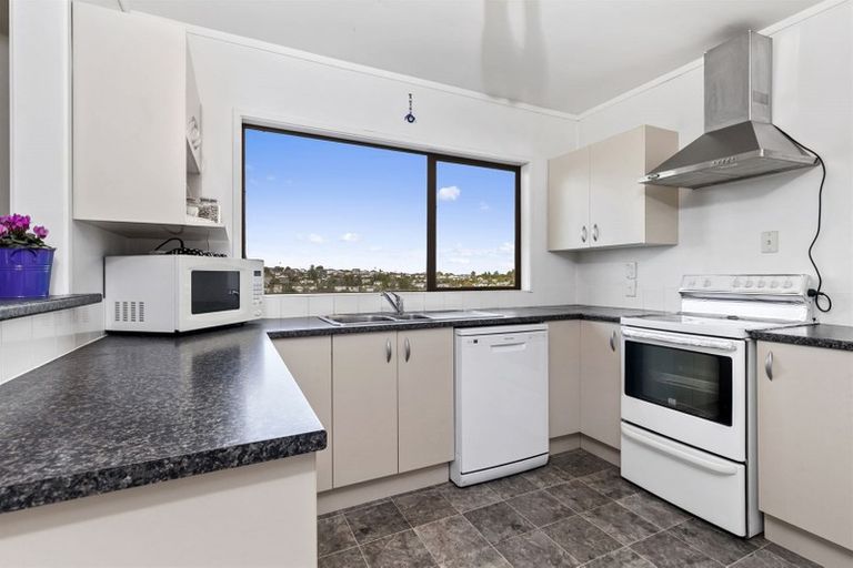 Photo of property in 2/45 Monarch Avenue, Hillcrest, Auckland, 0627