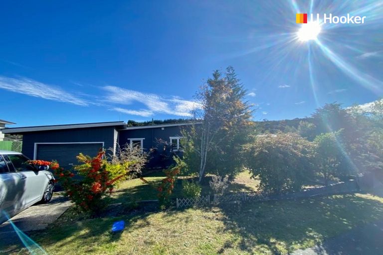 Photo of property in 5 Freyberg Road, Fairfield, Dunedin, 9018