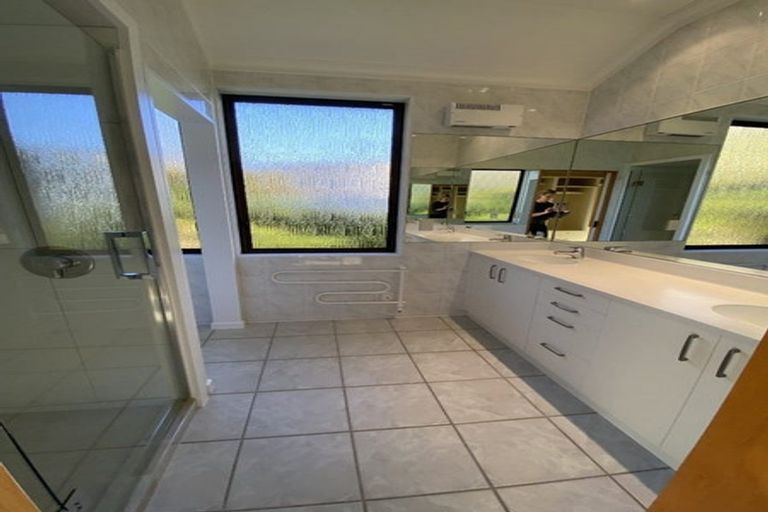 Photo of property in 11 Richardson Street, Britannia Heights, Nelson, 7010