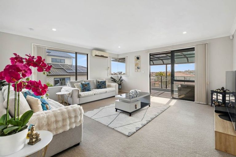 Photo of property in 19 The Enclave, Totara Heights, Auckland, 2105