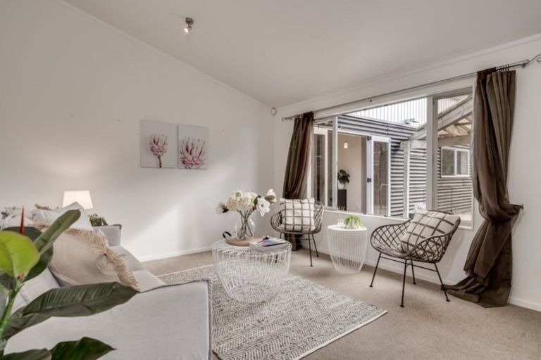 Photo of property in 14 Glencarron Place, Bethlehem, Tauranga, 3110