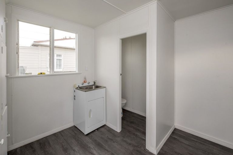 Photo of property in 12 Stuckey Street, Levin, 5510