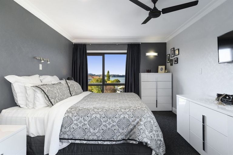 Photo of property in 2 Tinopai Drive, Omokoroa, 3114