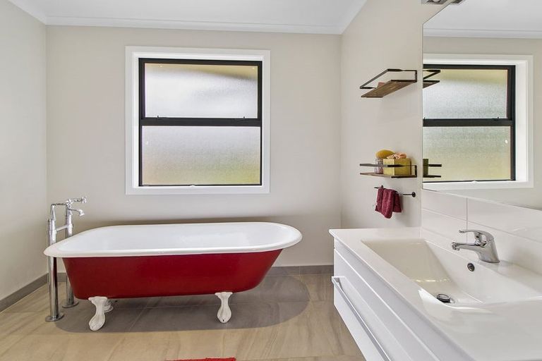 Photo of property in 14 Princes Street, Waimate, 7924