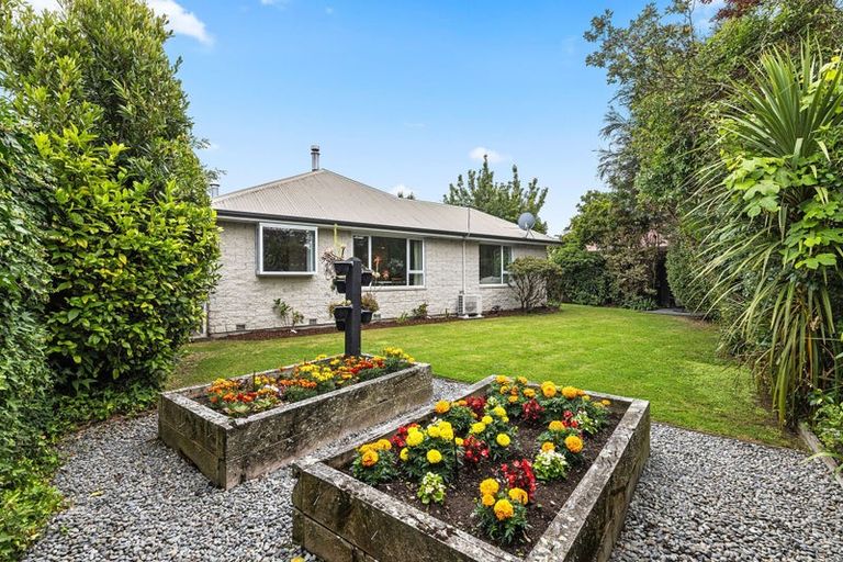 Photo of property in 35 Sabys Road, Halswell, Christchurch, 8025