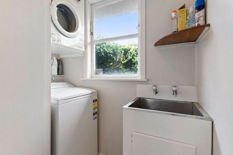 Photo of property in 1/67 Manuka Road, Bayview, Auckland, 0629