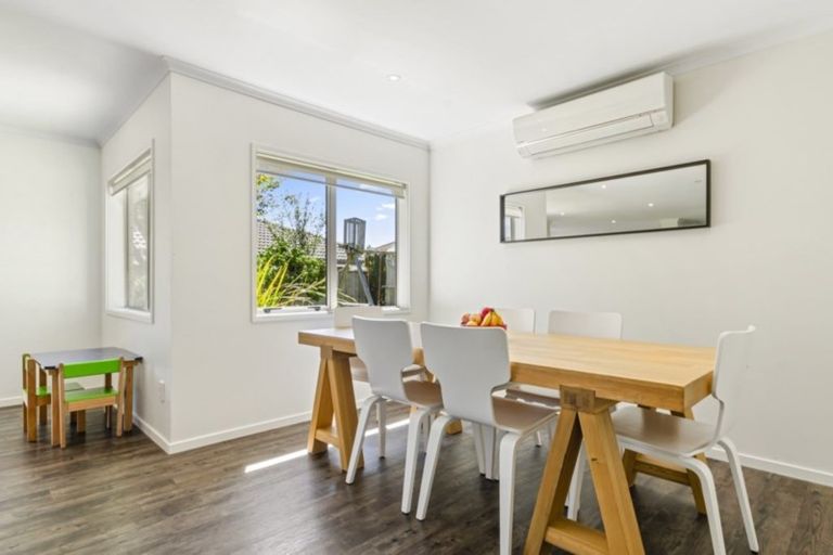 Photo of property in 6 Pohutukawa Place, Karaka, Papakura, 2113