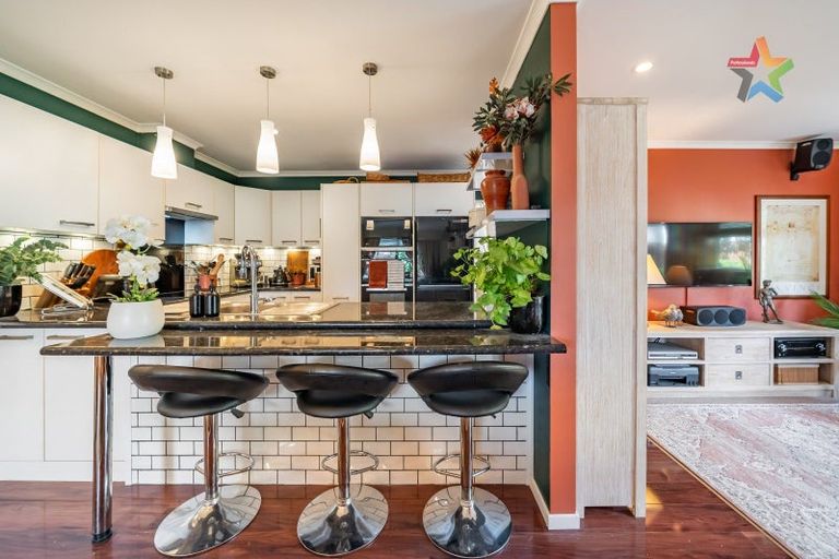 Photo of property in 44 Woodland Mews, Wainuiomata, Lower Hutt, 5014