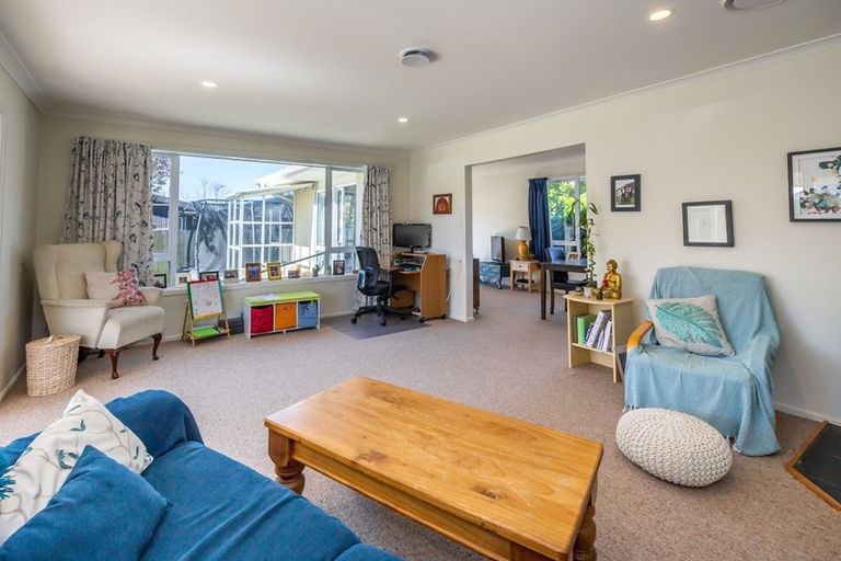 Photo of property in 28 Warren Crescent, Hillmorton, Christchurch, 8025