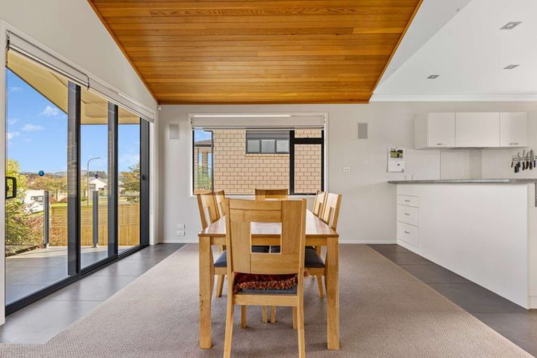 Photo of property in 28 Noble Johnston Drive, Katikati, 3129