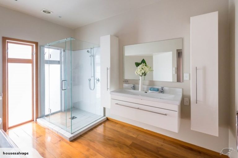 Photo of property in 3 Queen Street, Coalgate, 7673