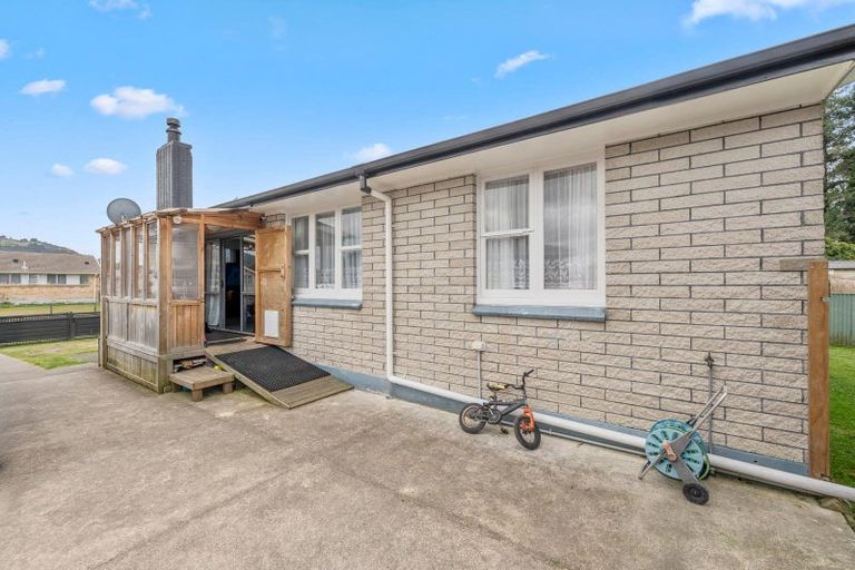 Photo of property in 19 Harold Crescent, Fordlands, Rotorua, 3015