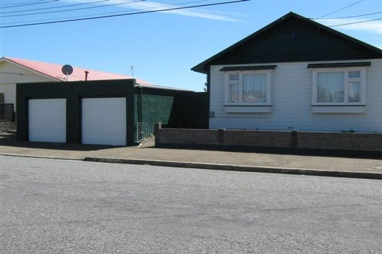 Photo of property in 122 Yule Street, Lyall Bay, Wellington, 6022