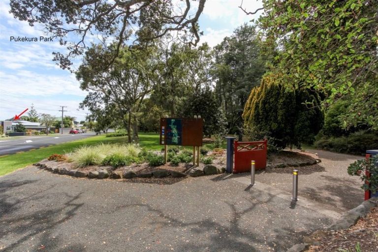 Photo of property in 46 Victoria Road, New Plymouth, 4310