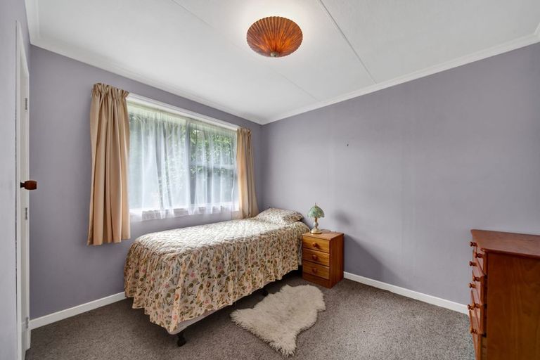 Photo of property in 24 Wilson Street, Waverley, 4510