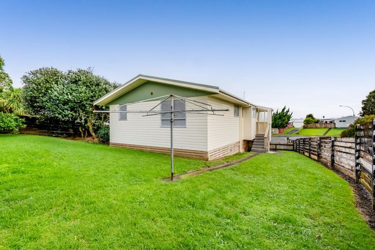 Photo of property in 12 Oleander Place, Bell Block, New Plymouth, 4312