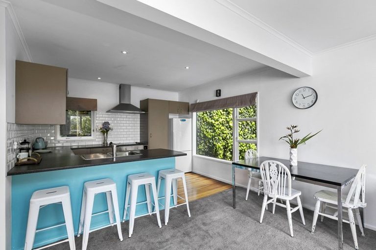 Photo of property in 2/15 Kio Road, Hataitai, Wellington, 6021