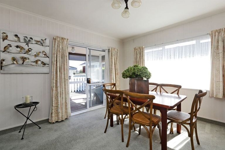 Photo of property in 1b Chambers Street, Havelock North, 4130