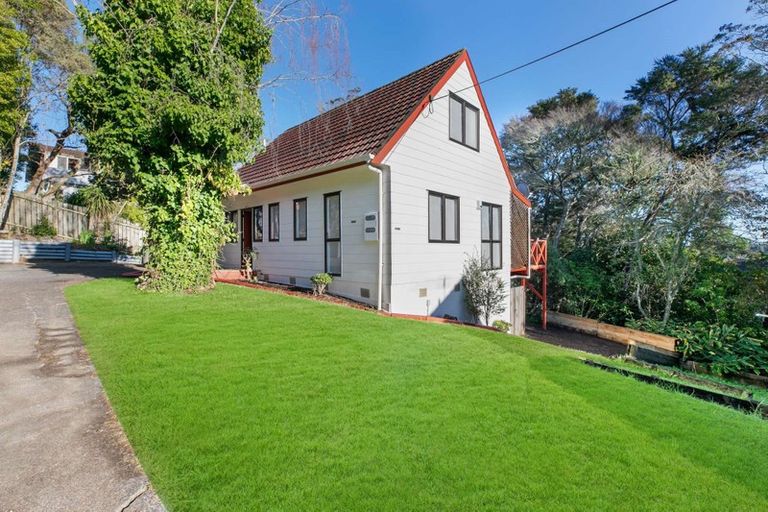 Photo of property in 2/133b Manuka Road, Bayview, Auckland, 0629