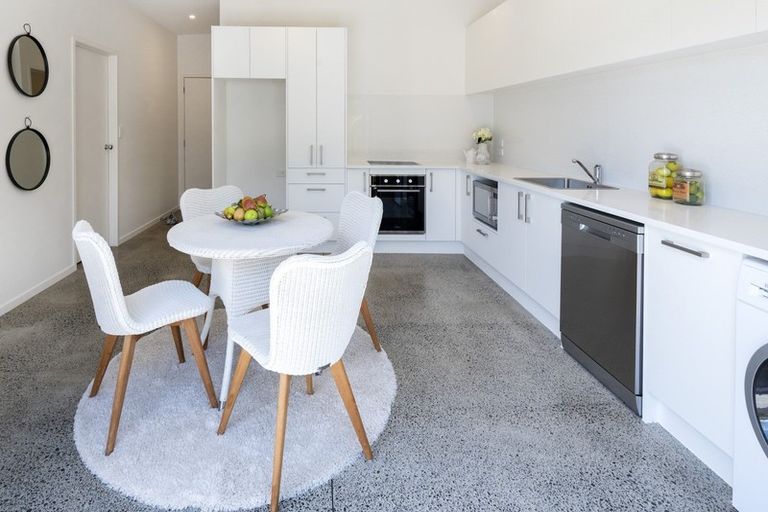 Photo of property in 144 Mellons Bay Road, Mellons Bay, Auckland, 2014