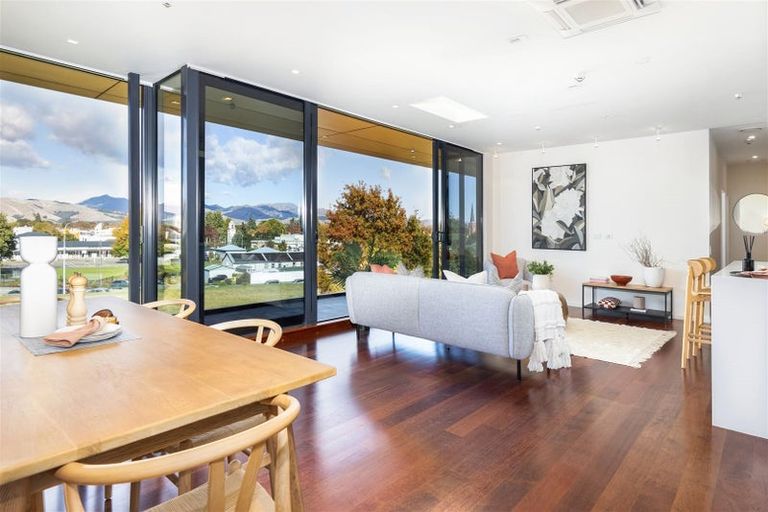 Photo of property in Youell House, 1/1 Hutcheson Street, Mayfield, Blenheim, 7201