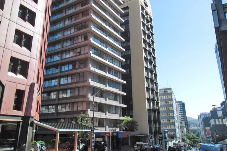 Photo of property in Terrace Tower Apartments, 2b/126 The Terrace, Wellington Central, Wellington, 6011