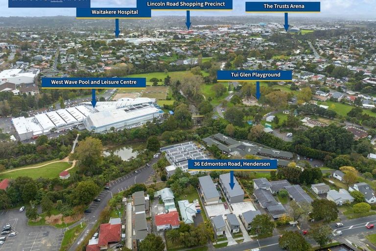 Photo of property in 57d Edmonton Road, Henderson, Auckland, 0612