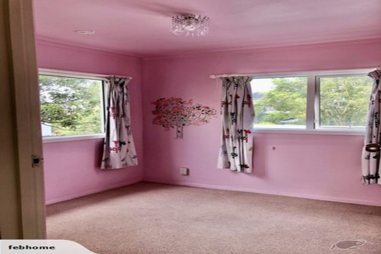 Photo of property in 686 East Coast Road, Pinehill, Auckland, 0630