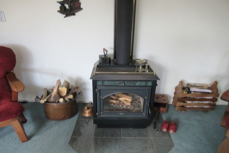 Photo of property in 1 Devonvale Lane, Amberley, 7410