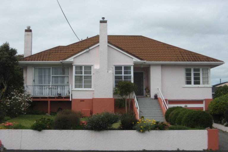 Photo of property in 197 Tukapa Street, Westown, New Plymouth, 4310