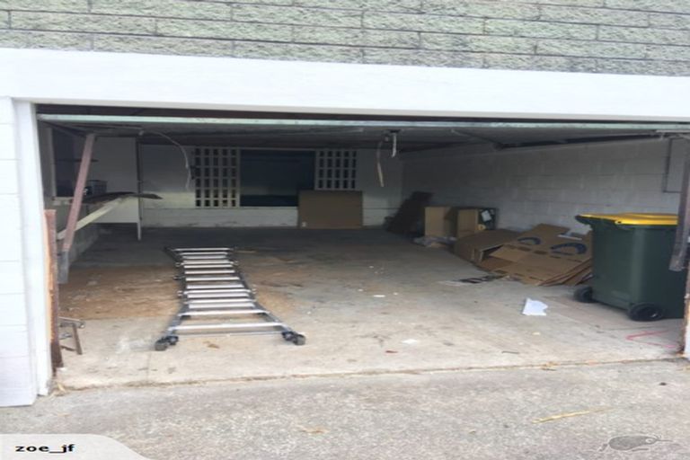 Photo of property in 1/4 Margaret Place, Milford, Auckland, 0620