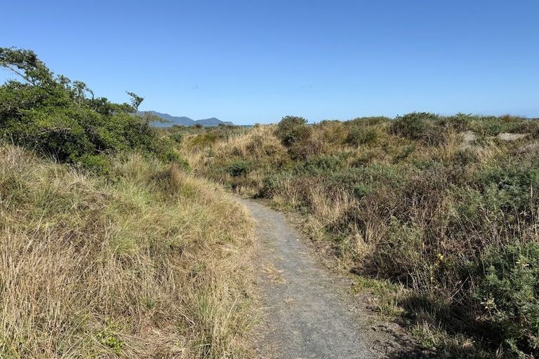 Photo of property in 47 Pingoa Lane, Peka Peka, Waikanae, 5391