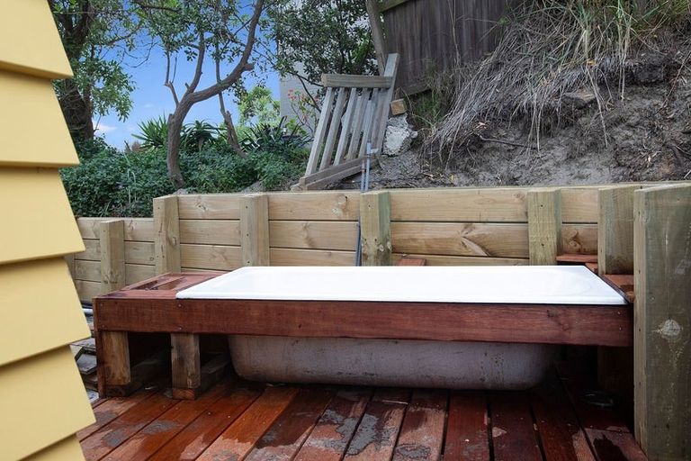 Photo of property in 347 Marine Parade, New Brighton, Christchurch, 8061