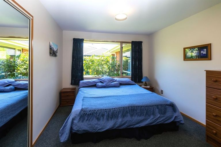 Photo of property in 25 Chesterfield Mews, Russley, Christchurch, 8042