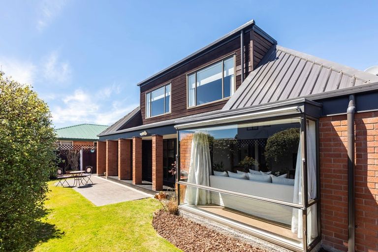 Photo of property in 1/16 Coniston Avenue, Ilam, Christchurch, 8041