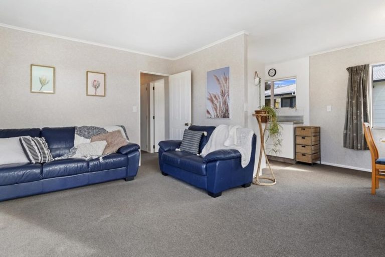 Photo of property in 1 Endeavour Avenue, Welcome Bay, Tauranga, 3112