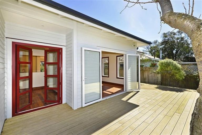 Photo of property in 62 Stapletons Road, Richmond, Christchurch, 8013