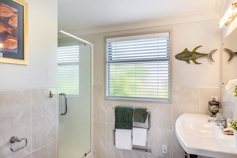 Photo of property in 41 Kinder Street, Acacia Bay, Taupo, 3330